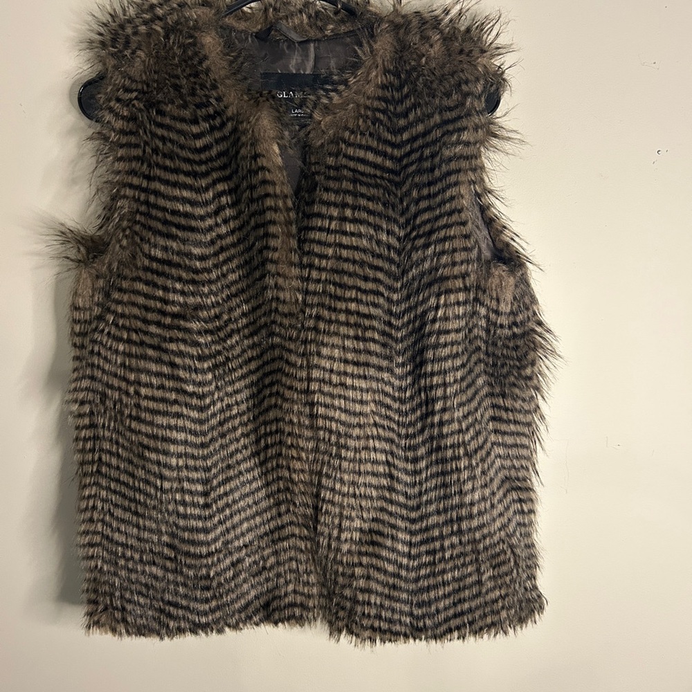Faux Fur Striped Vest Glamsia